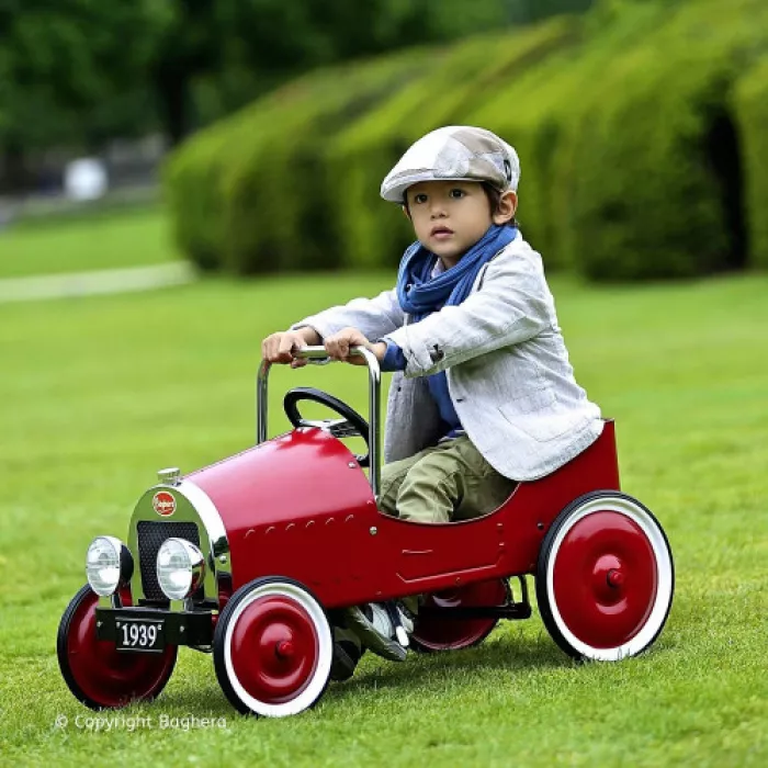 Masinuta ride-on cu pedale - Rosie - Baghera