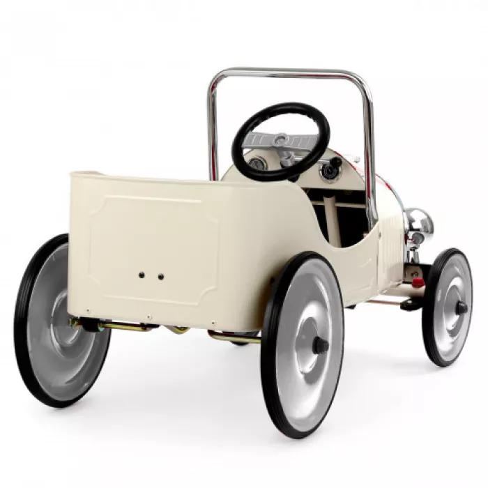 Masinuta ride-on cu pedale - Alba - Baghera Masinuta ride-on cu pedale - Alba - Baghera