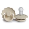Set 2 suzete cu tetina rotunda din silicon - Cabernet / Daisy Cream - FRIGG Set 2 suzete cu tetina rotunda din silicon - Cabernet / Daisy Cream - FRIGG