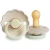 Set 2 suzete cu tetina rotunda din cauciuc natural - Glow in the dark - Daisy Croissant / Cream - FRIGG Set 2 suzete cu tetina rotunda din cauciuc natural - Glow in the dark - Daisy Croissant / Cream - FRIGG