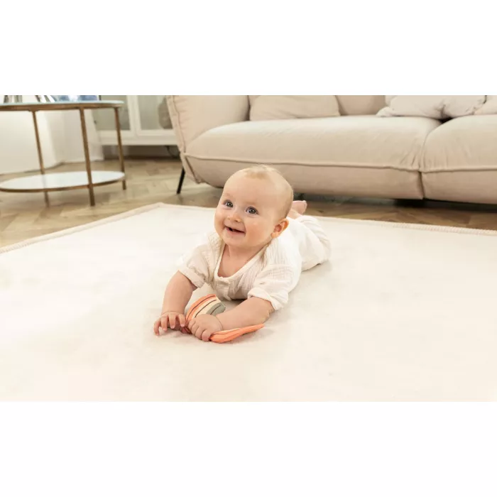 Saltea de joaca coral velvet cu spuma memorie 150 x 200 cm – Bej - Hakuna Matte