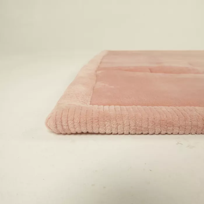 Saltea de joaca coral velvet cu spuma memorie 150 x 200 cm – Roz - Hakuna Matte