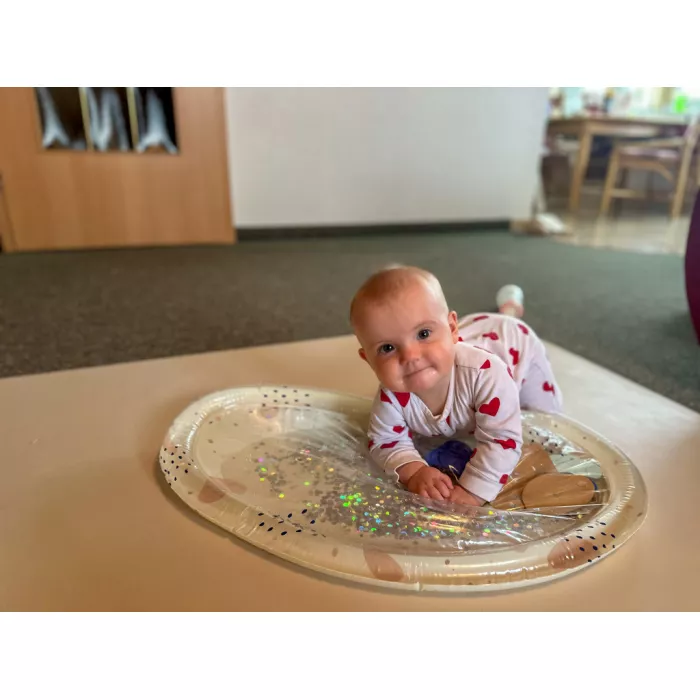 Saltea cu activitati -  Tummy Time  - Watergarden 73 x 42 cm - Hakuna Matte