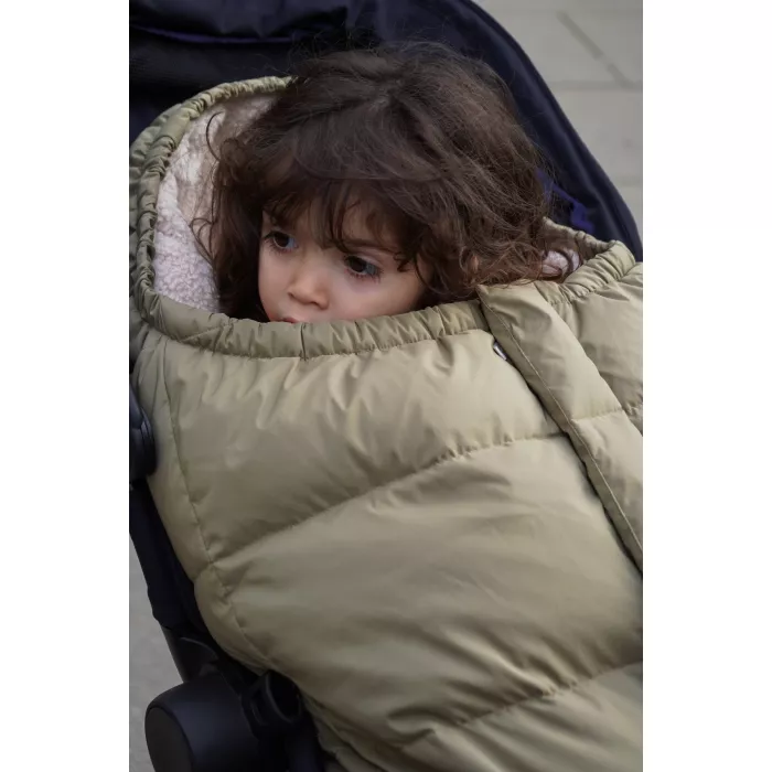 Sac pentru carucior cu umplutura de puf  - DUSTY GREEN - Konges Sløjd