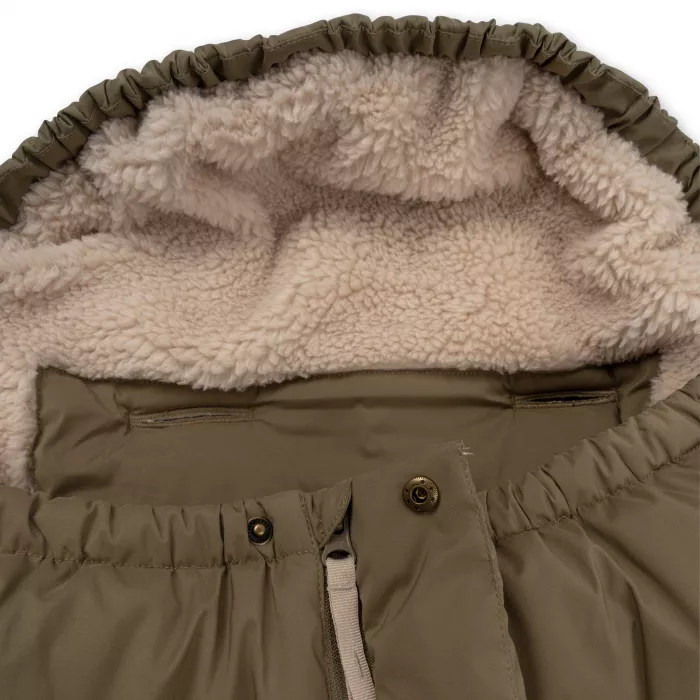 Sac pentru carucior cu umplutura de puf  - DUSTY GREEN - Konges Sløjd