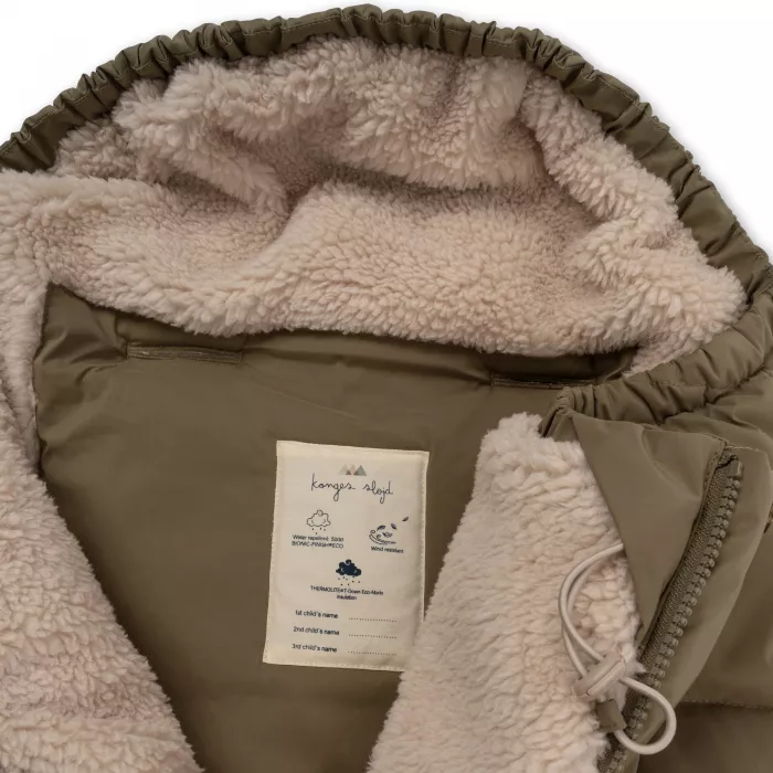 Sac pentru carucior cu umplutura de puf - DUSTY GREEN - Konges Sløjd