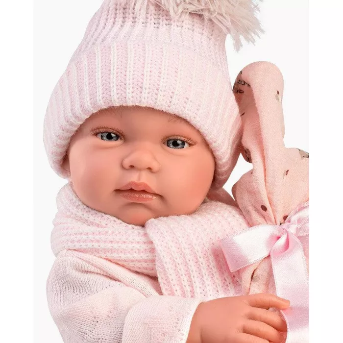 Papusa bebelus fetita cu paturica - Tina - 43 cm - LLORENS