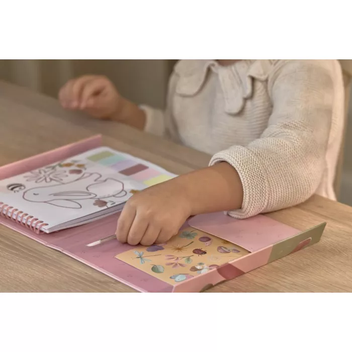 Carte de pictat cu acuarele si stickere - Rosa Fairy Garden - Little Dutch