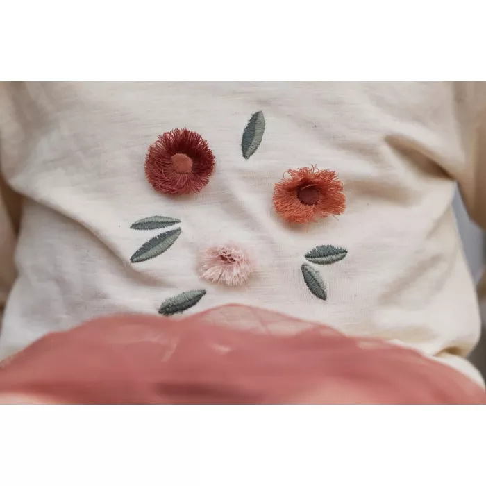 Tricoul cu Mânecă Lungă Safari Bloom – Confort și Delicatețe