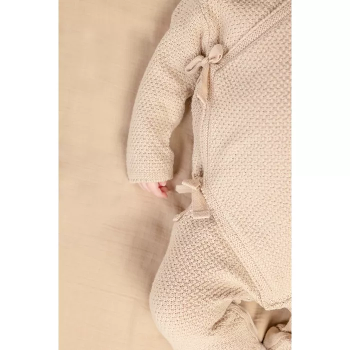 Salopeta tricotata petrecuta din bumbac organic pentru bebelusi - Sand - Little Dutch