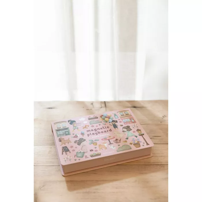 Puzzle magnetic Strada cu magazine Rosa – Little Dutch