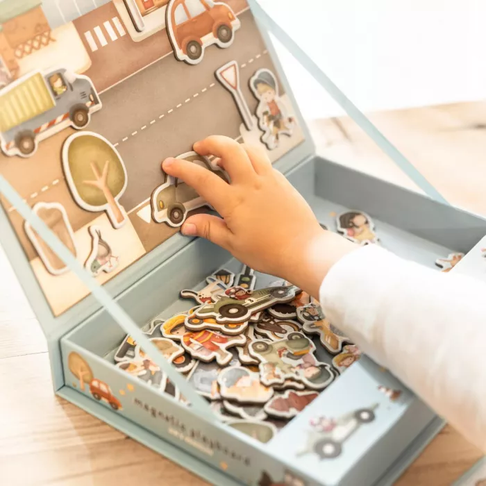 Puzzle magnetic Vehiculele lui Jim – Little Dutch