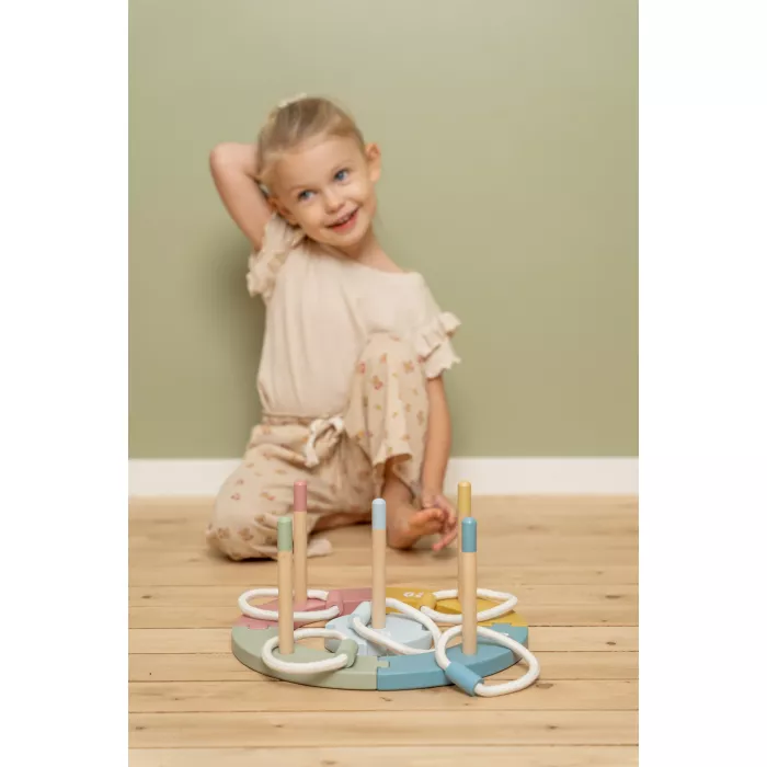 Joc de aruncare a inelului - Little Dutch