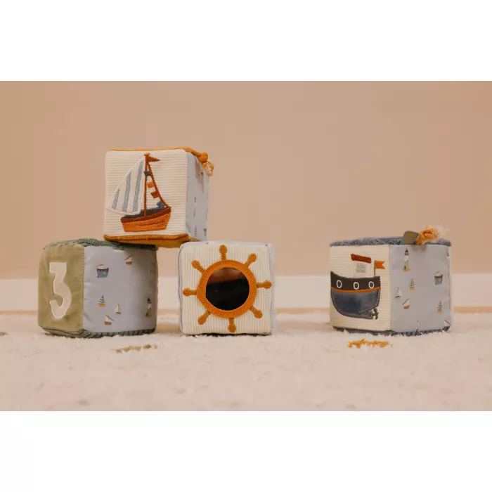 Set de 4 cuburi senzoriale pentru bebelusi - colectia Sailors Bay - Little Dutch