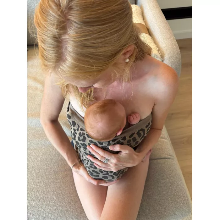 Burtiera pentru sarcina si contact piele pe piele - From Bump To Baby - Leo - Mama Hangs