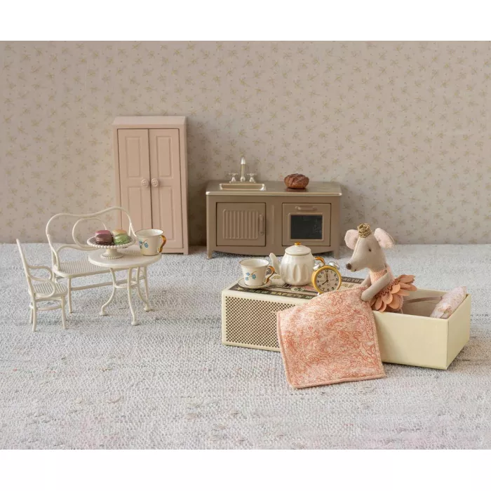 Accesorii pentru casuta de papusi - Café set Mouse - Small - Off white - Maileg