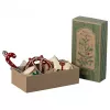 Accesorii pentru Craciun - Cutie cadou cu 4 ornamente metalice - Peter's Christmas - Maileg