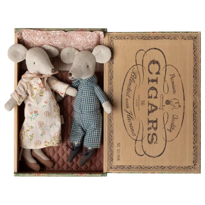Jucarie textila - GRANDMA AND GRANDPA MICE IN CIGARBOX - Maileg