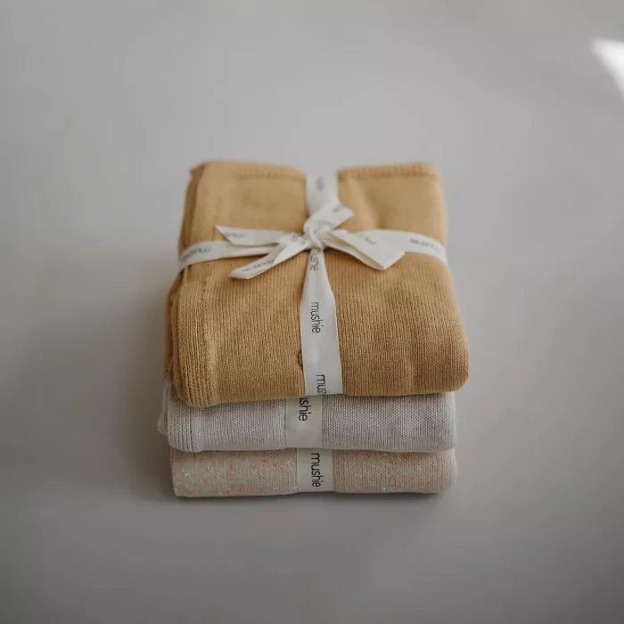 Patura tricotata din bumbac organic cu model in relief - Ocru - Mushie