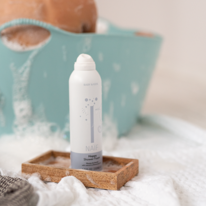 Gel de curatare sub forma de spuma - Bebelusi si copii - Naïf Gel de curatare sub forma de spuma - Bebelusi si copii - Naïf