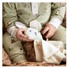 Jucarie paturica din bumbac organic pentru nou-nascuti - Arie - Soricel crem - Nuuroo