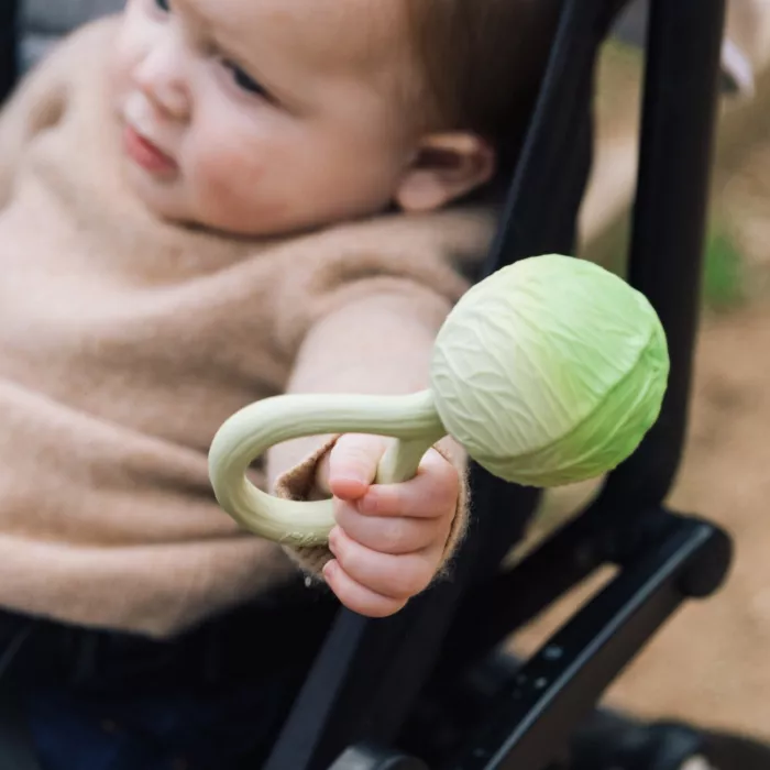 Zornaitoare si jucarie de dentitie Green Cabbage din cauciuc natural - Oli & Carol
