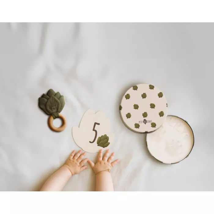 Set cadou cu kit amprentă și jucărie din bumbac organic pentru nou-născut - Petit Artichaut