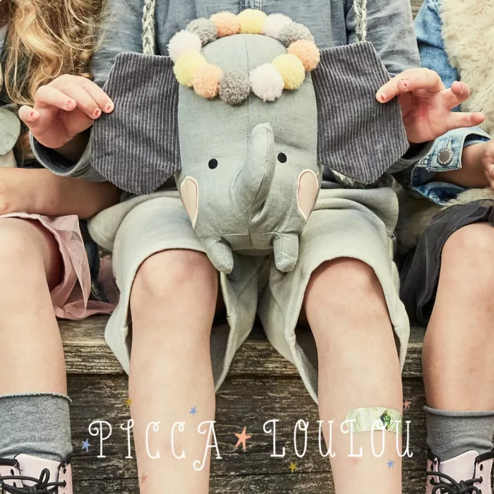 Jucarie textila in cutie cadou - Elefant cu coronita din pompoane - PICCA LOULOU Jucarie textila in cutie cadou - Elefant cu coronita din pompoane - PICCA LOULOU